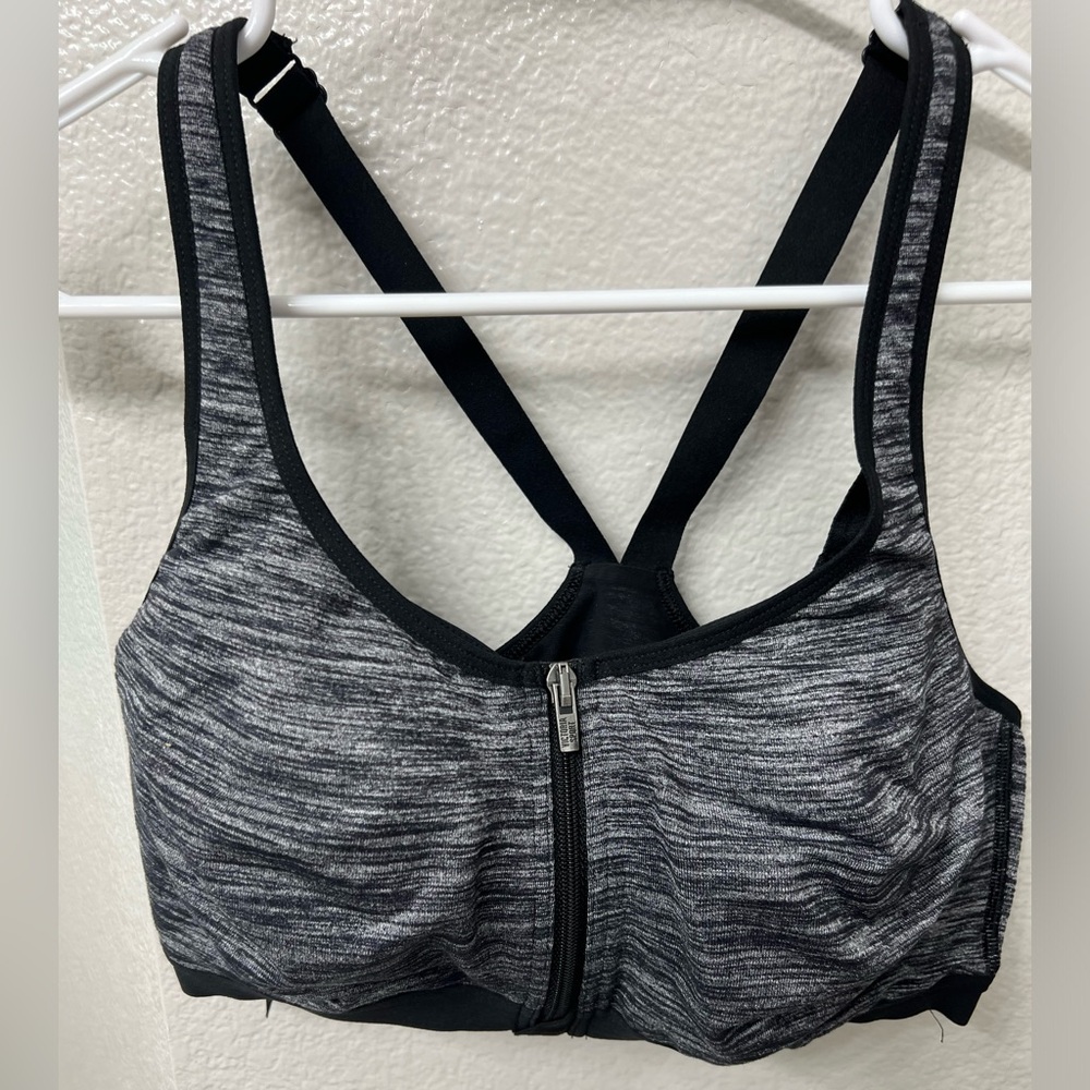 Victoria’s Secret Sports Bra 36DD
